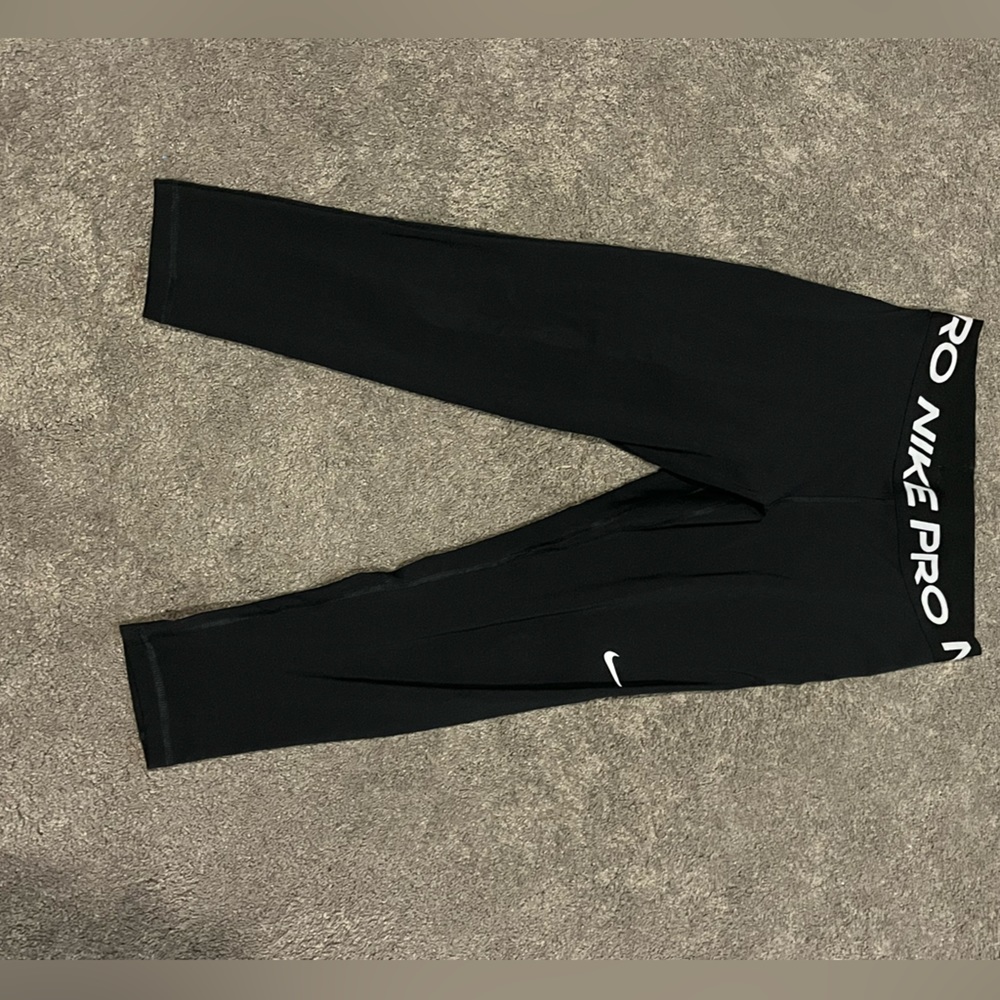 Nike pro leggings.